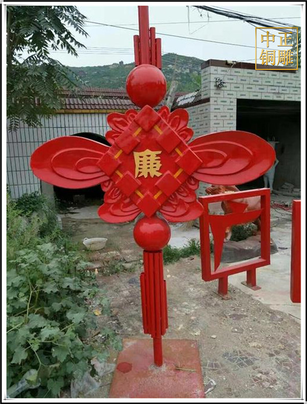 中國結銅雕塑.jpg